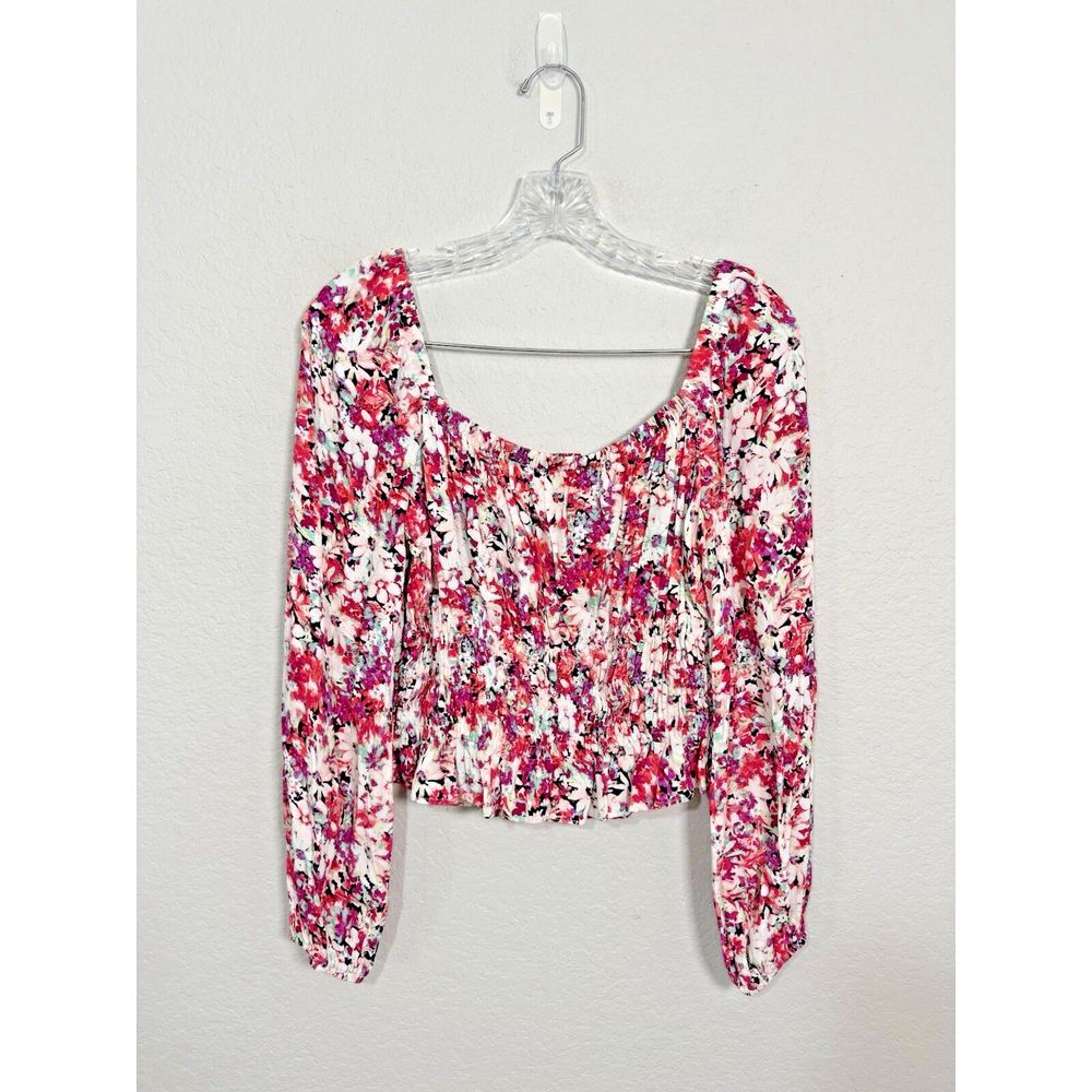 ASTR the Label Pink Floral Long Sleeves Smocked Top Medium Crop